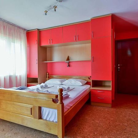 Apartments Srzentic Petrovac 외부 사진