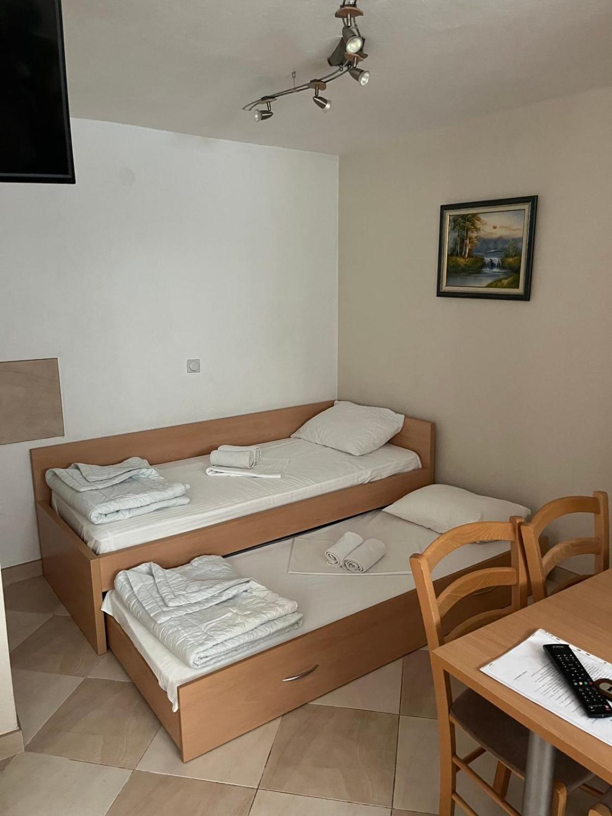 Apartments Srzentic Petrovac 외부 사진