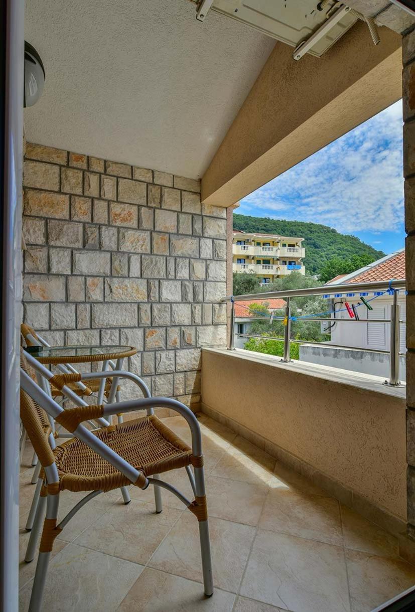 Apartments Srzentic Petrovac 외부 사진
