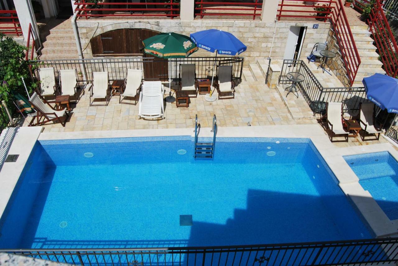 Apartments Srzentic Petrovac 외부 사진