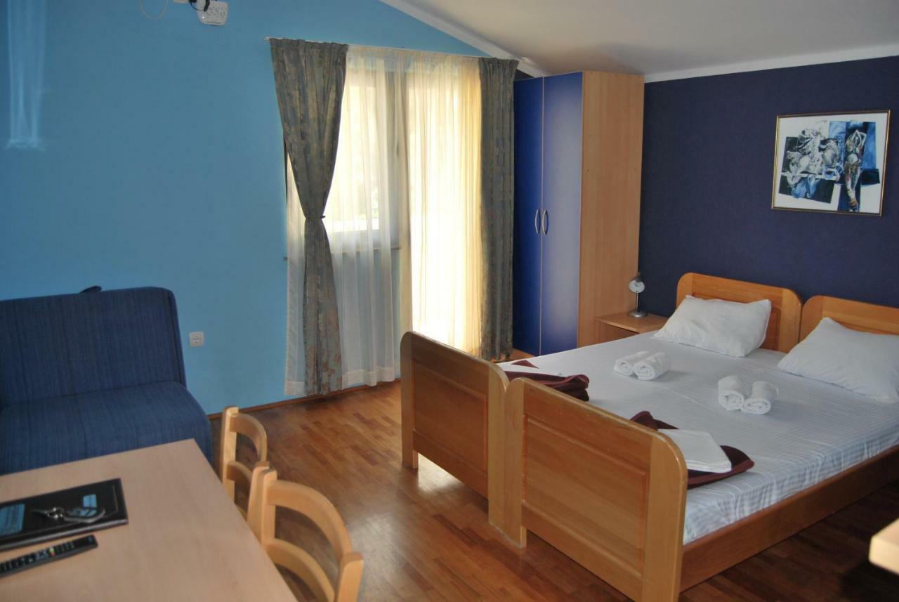 Apartments Srzentic Petrovac 외부 사진