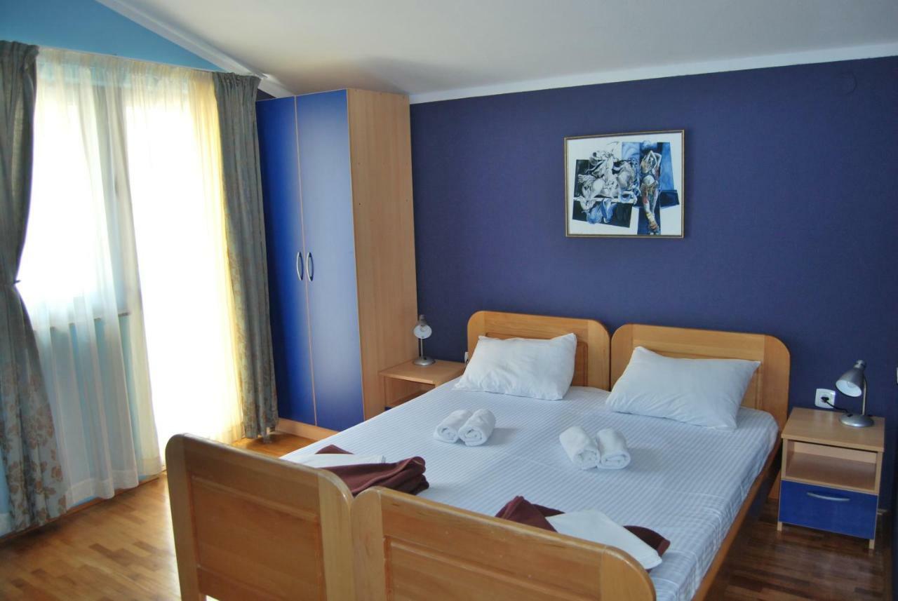 Apartments Srzentic Petrovac 외부 사진