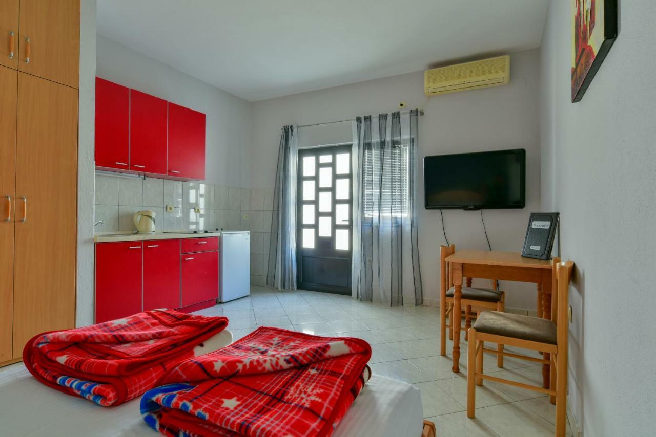 Apartments Srzentic Petrovac 외부 사진