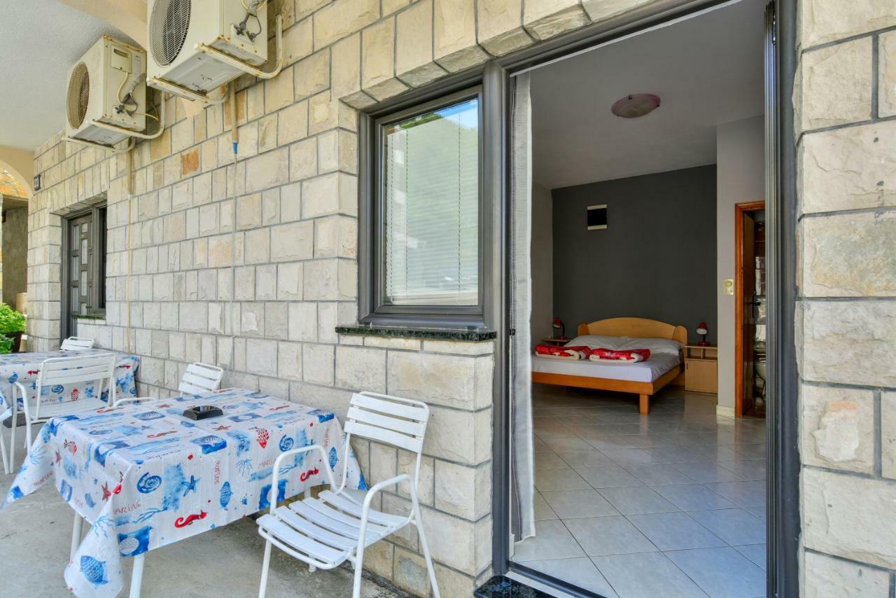 Apartments Srzentic Petrovac 외부 사진
