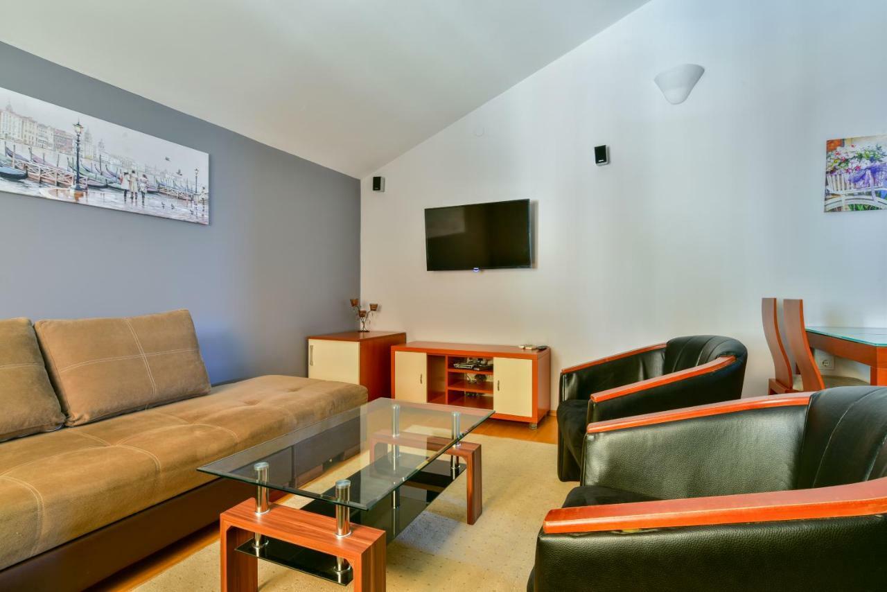 Apartments Srzentic Petrovac 외부 사진