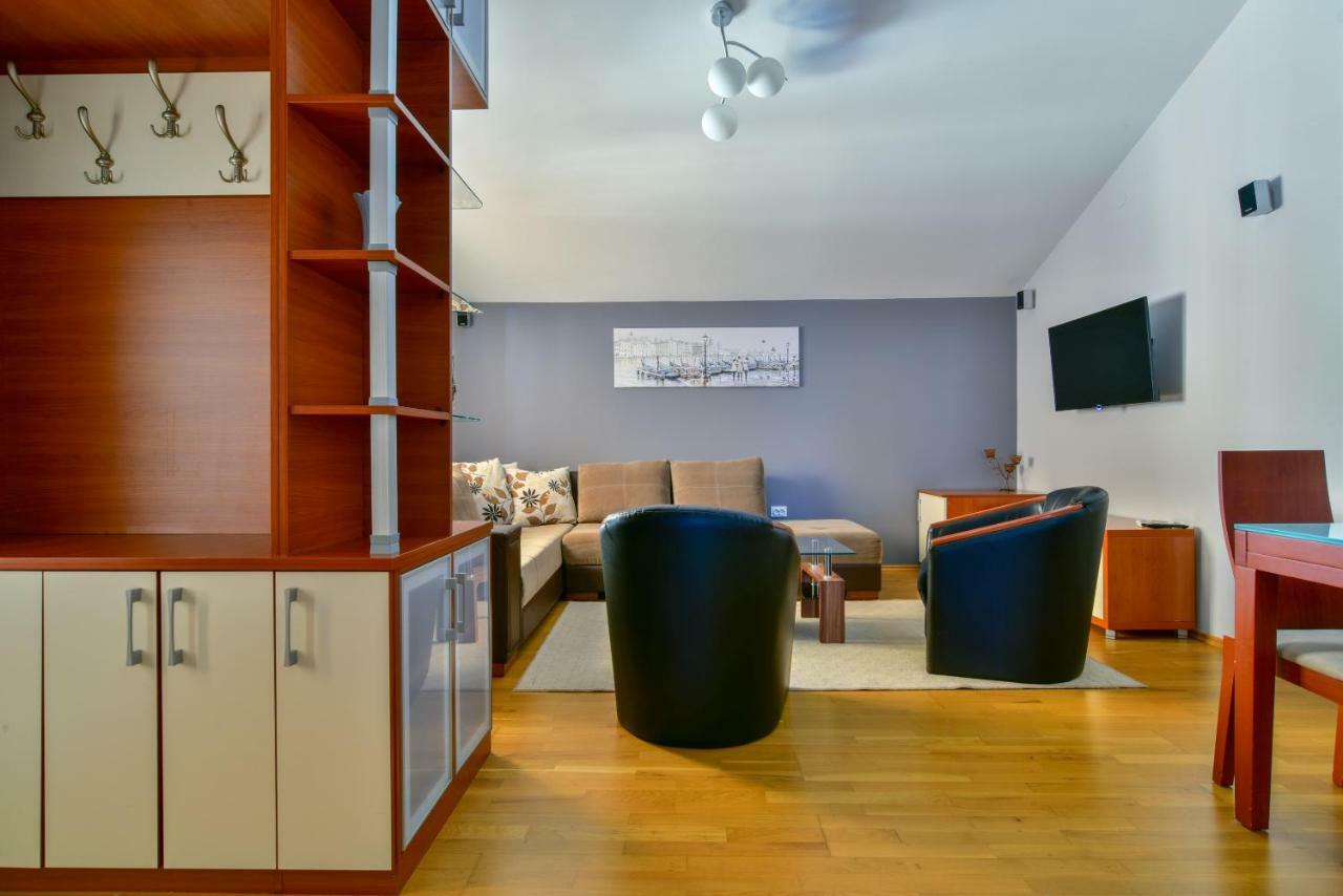 Apartments Srzentic Petrovac 외부 사진