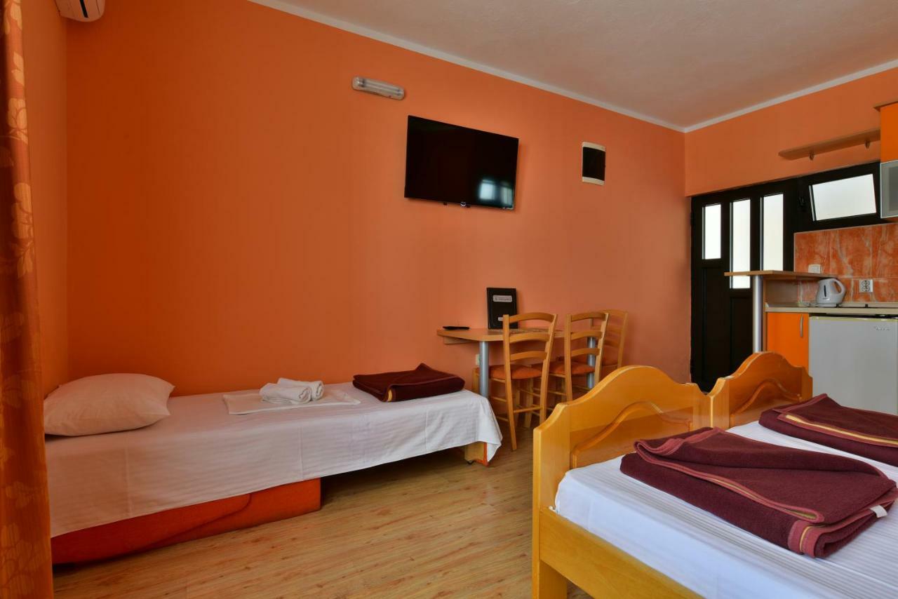 Apartments Srzentic Petrovac 외부 사진