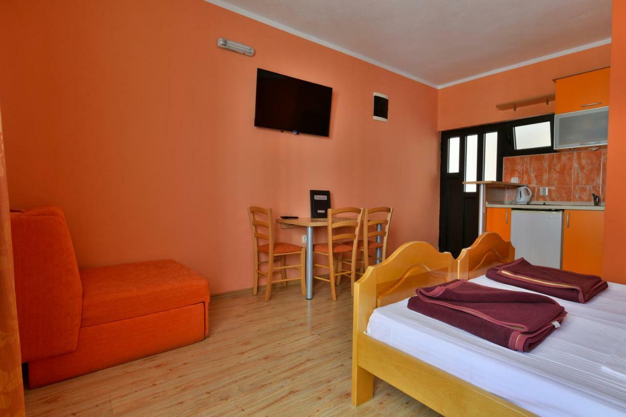 Apartments Srzentic Petrovac 외부 사진