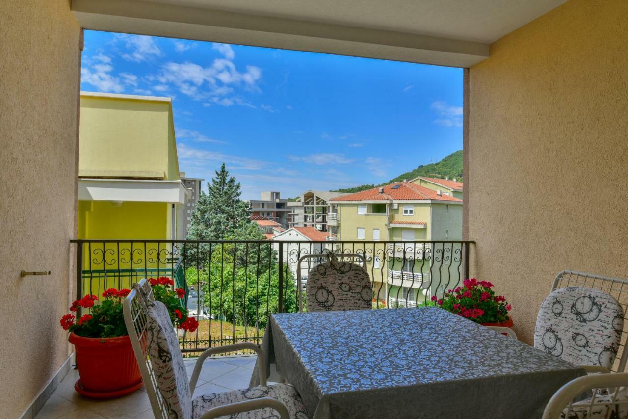 Apartments Srzentic Petrovac 외부 사진