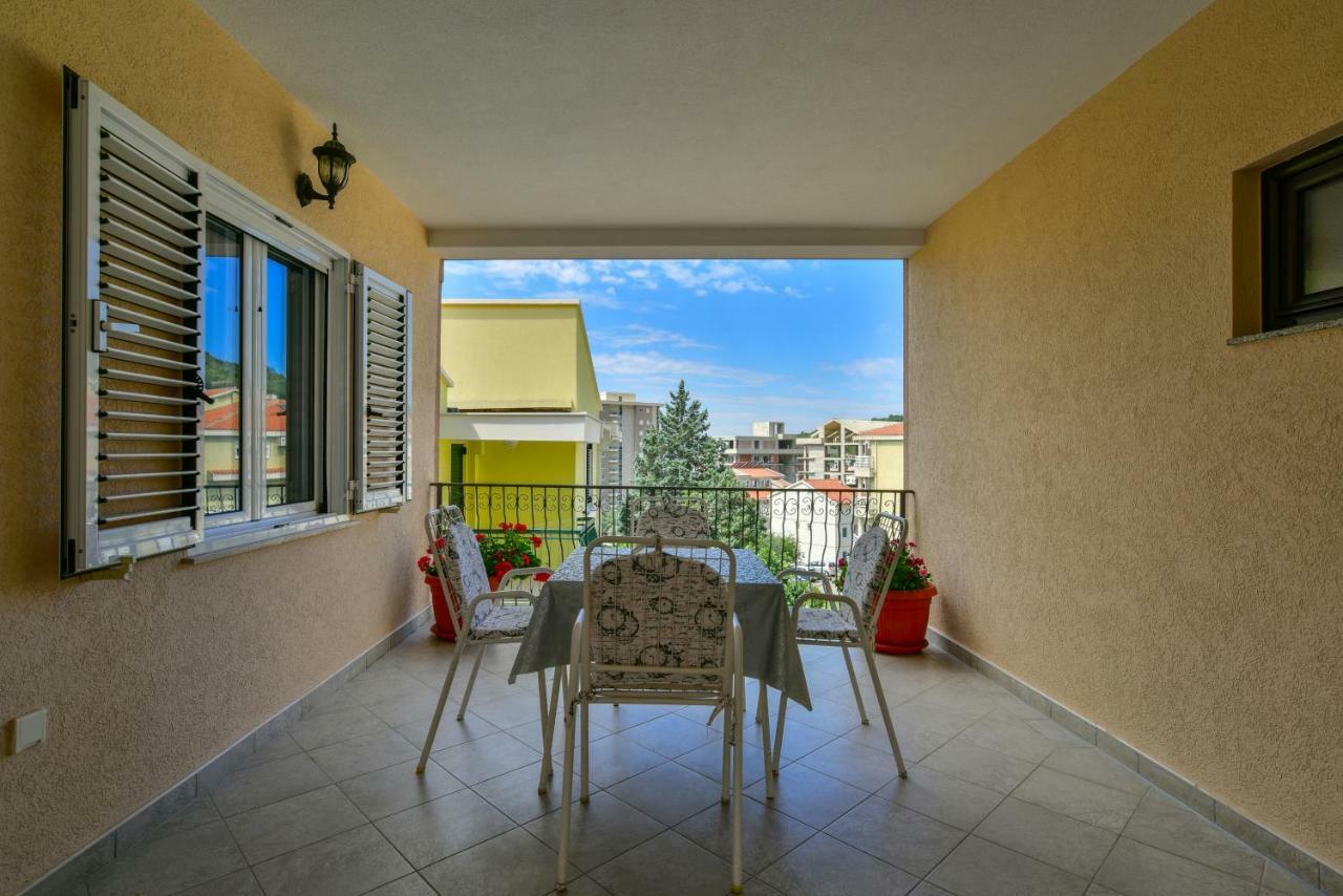 Apartments Srzentic Petrovac 외부 사진