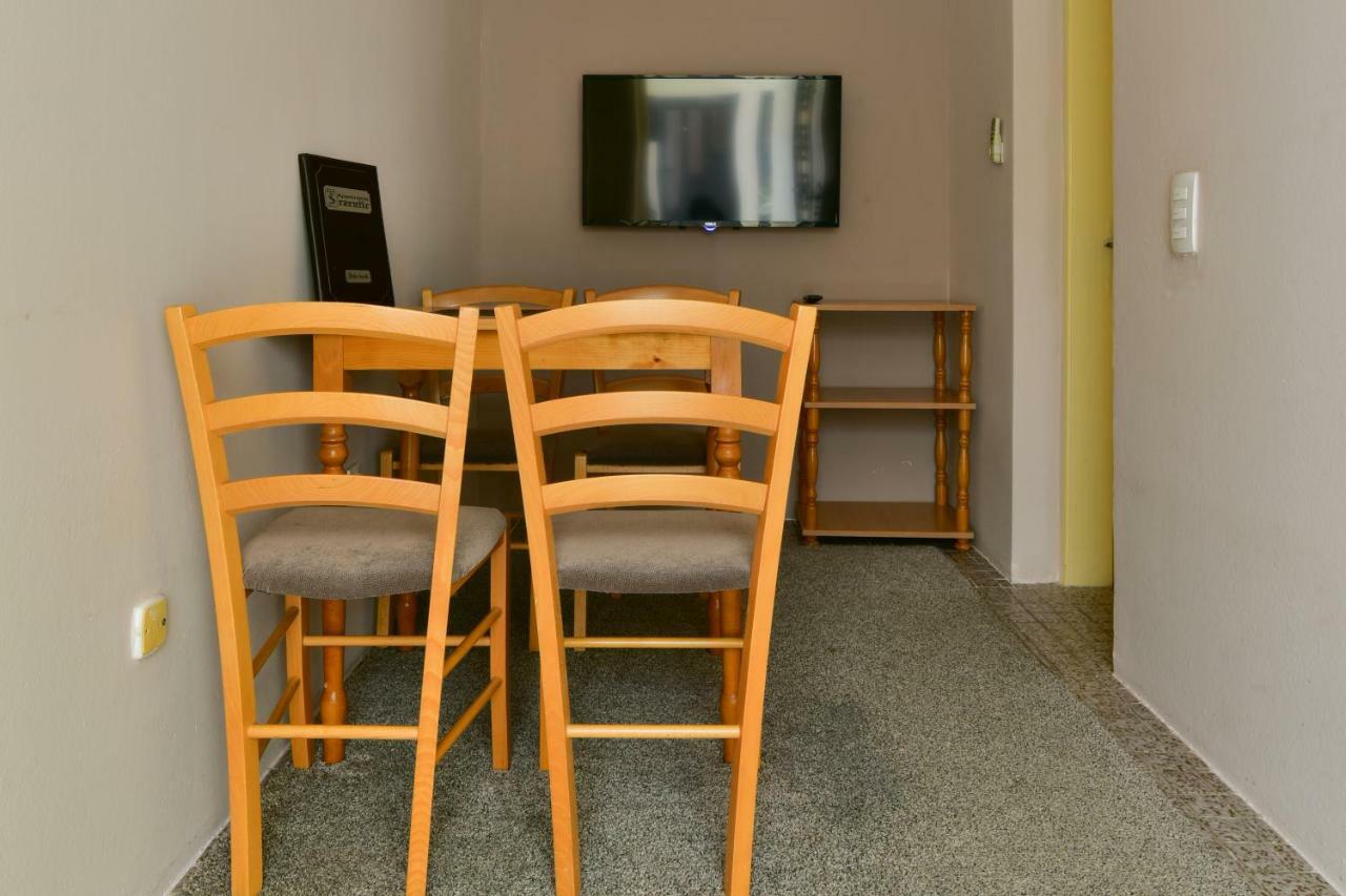 Apartments Srzentic Petrovac 외부 사진